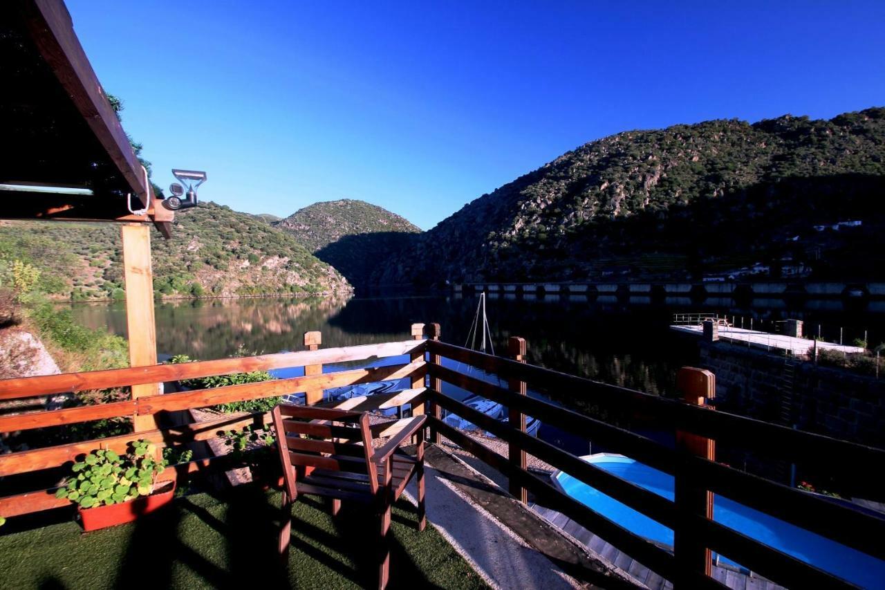 Douro Yacht Charter & Bungalows Сан-Жуан-да-Пешкейра Экстерьер фото